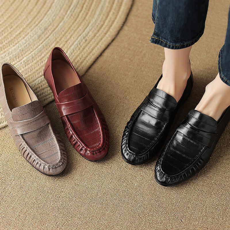 Women's Casual Pleated Leather Lofaers - BEHRS at the loft